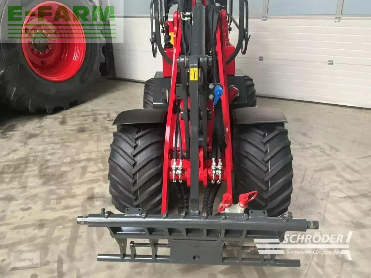 Chargeuse sur pneus Schäffer 2628