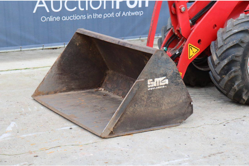 Chargeuse sur pneus Schäffer 3550