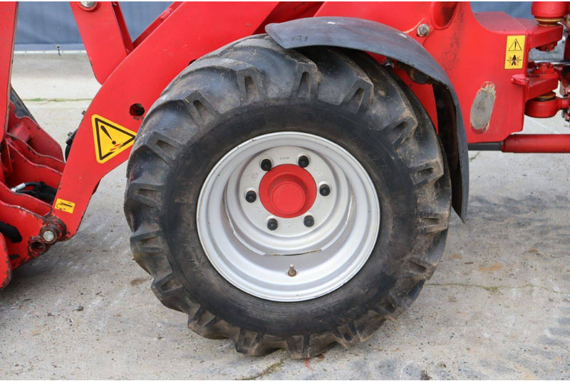 Chargeuse sur pneus Schäffer 3550