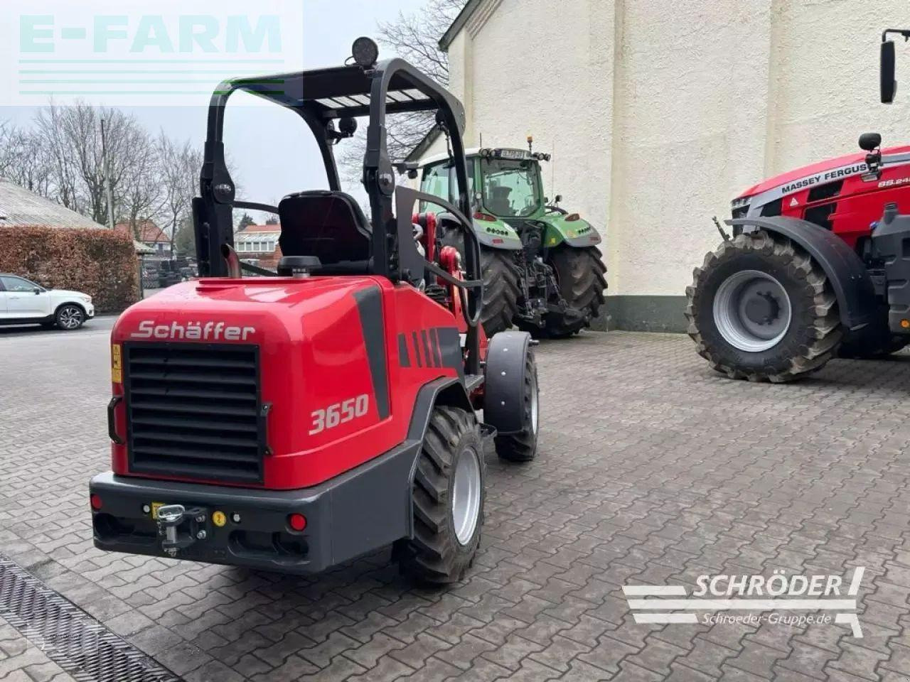 Chargeuse sur pneus Schäffer 3650