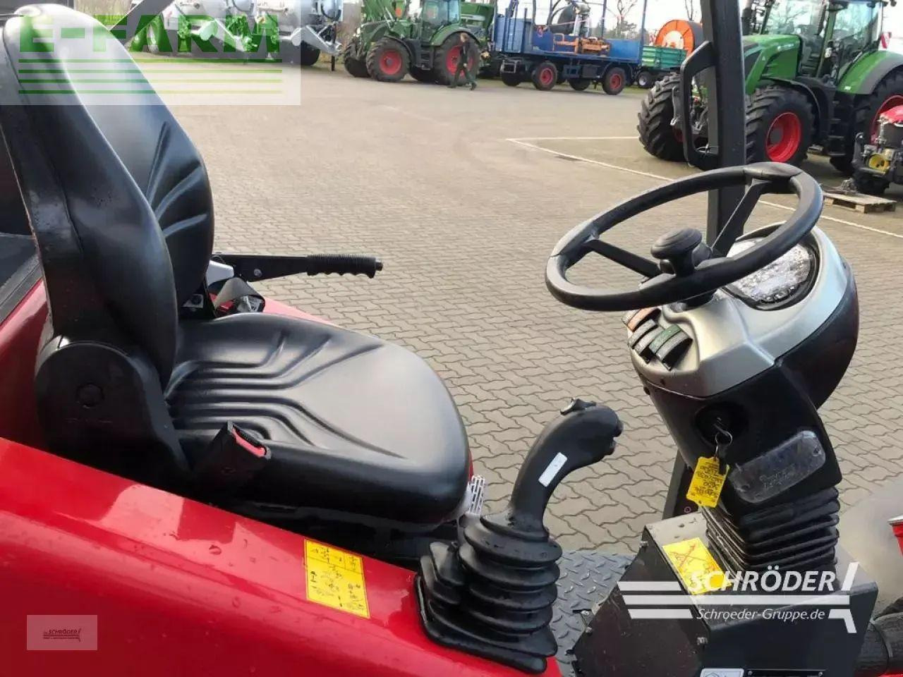 Chargeuse sur pneus Schäffer 3650