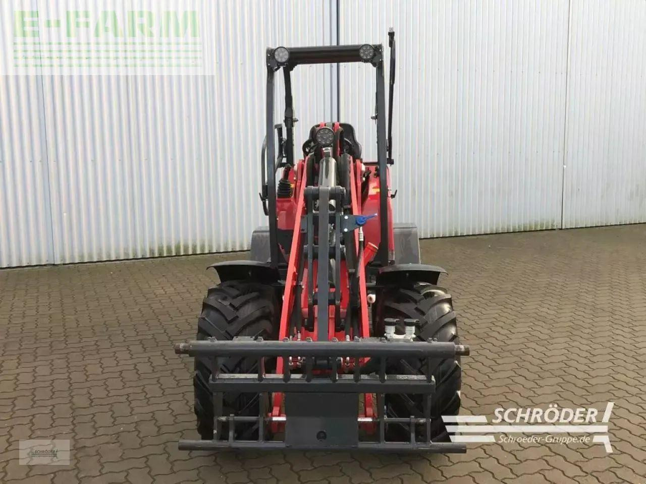 Chargeuse sur pneus Schäffer 3650