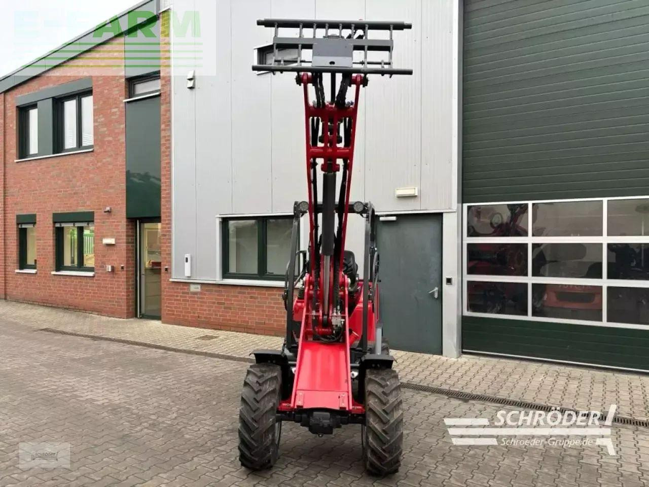 Chargeuse sur pneus Schäffer 3650