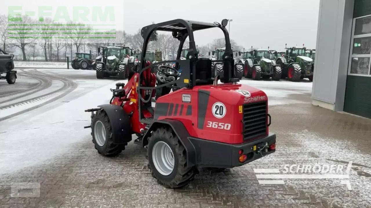 Chargeuse sur pneus Schäffer 3650