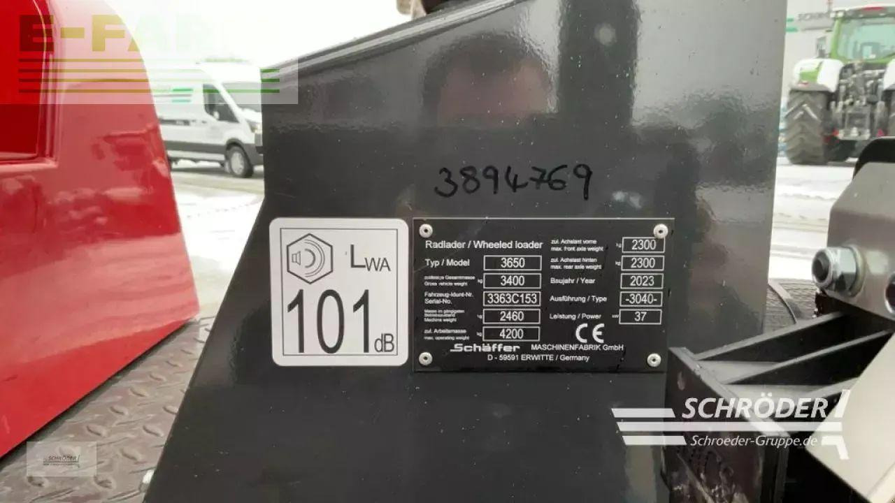Chargeuse sur pneus Schäffer 3650