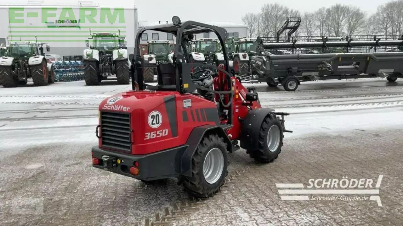 Chargeuse sur pneus Schäffer 3650