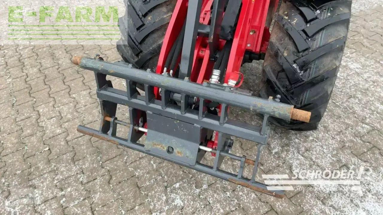 Chargeuse sur pneus Schäffer 3650