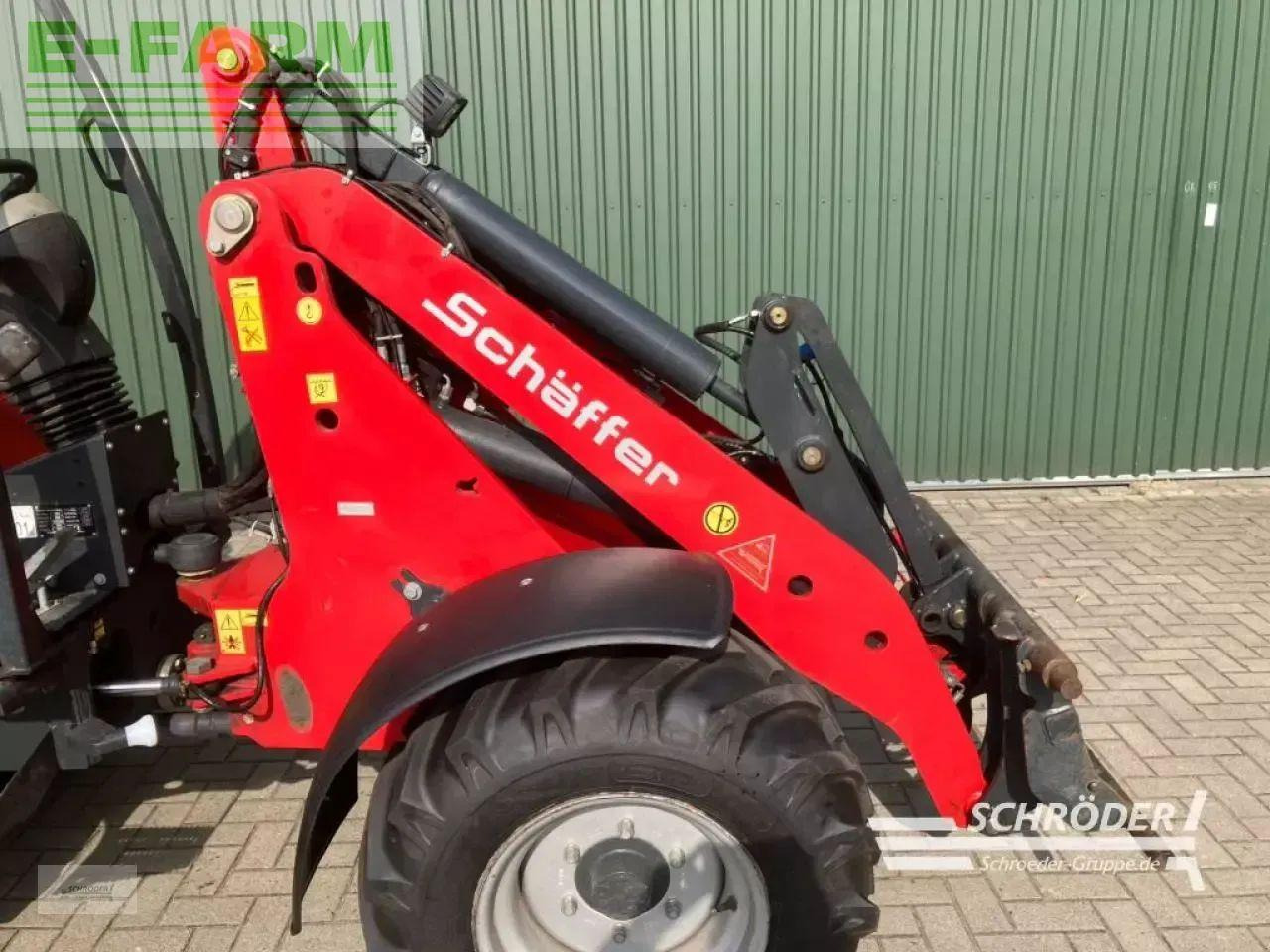 Chargeuse sur pneus Schäffer 4250