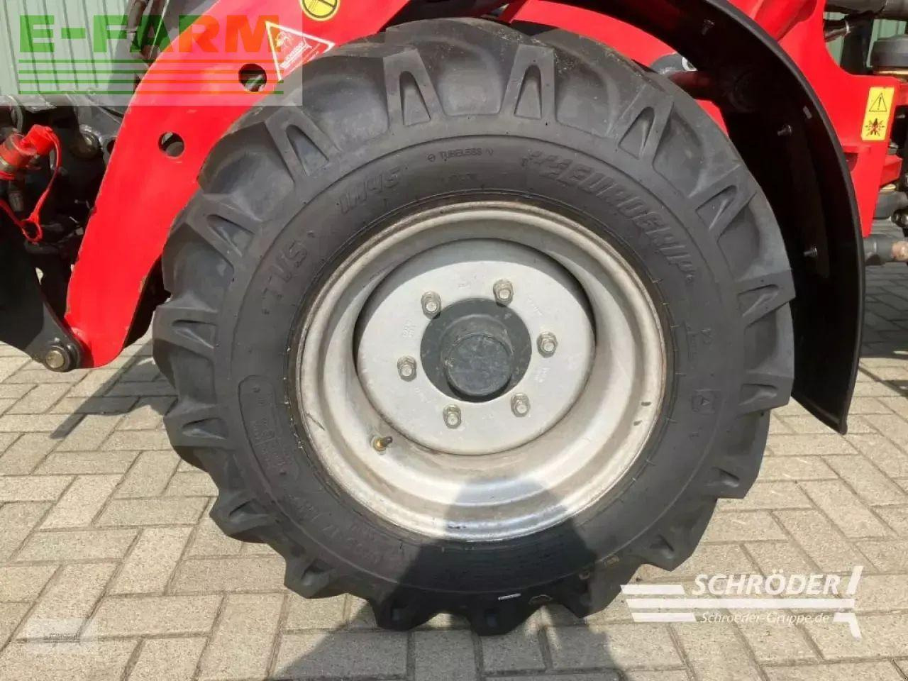 Chargeuse sur pneus Schäffer 4250