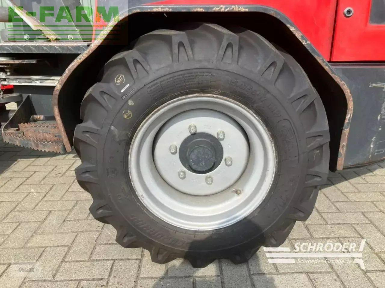 Chargeuse sur pneus Schäffer 4250