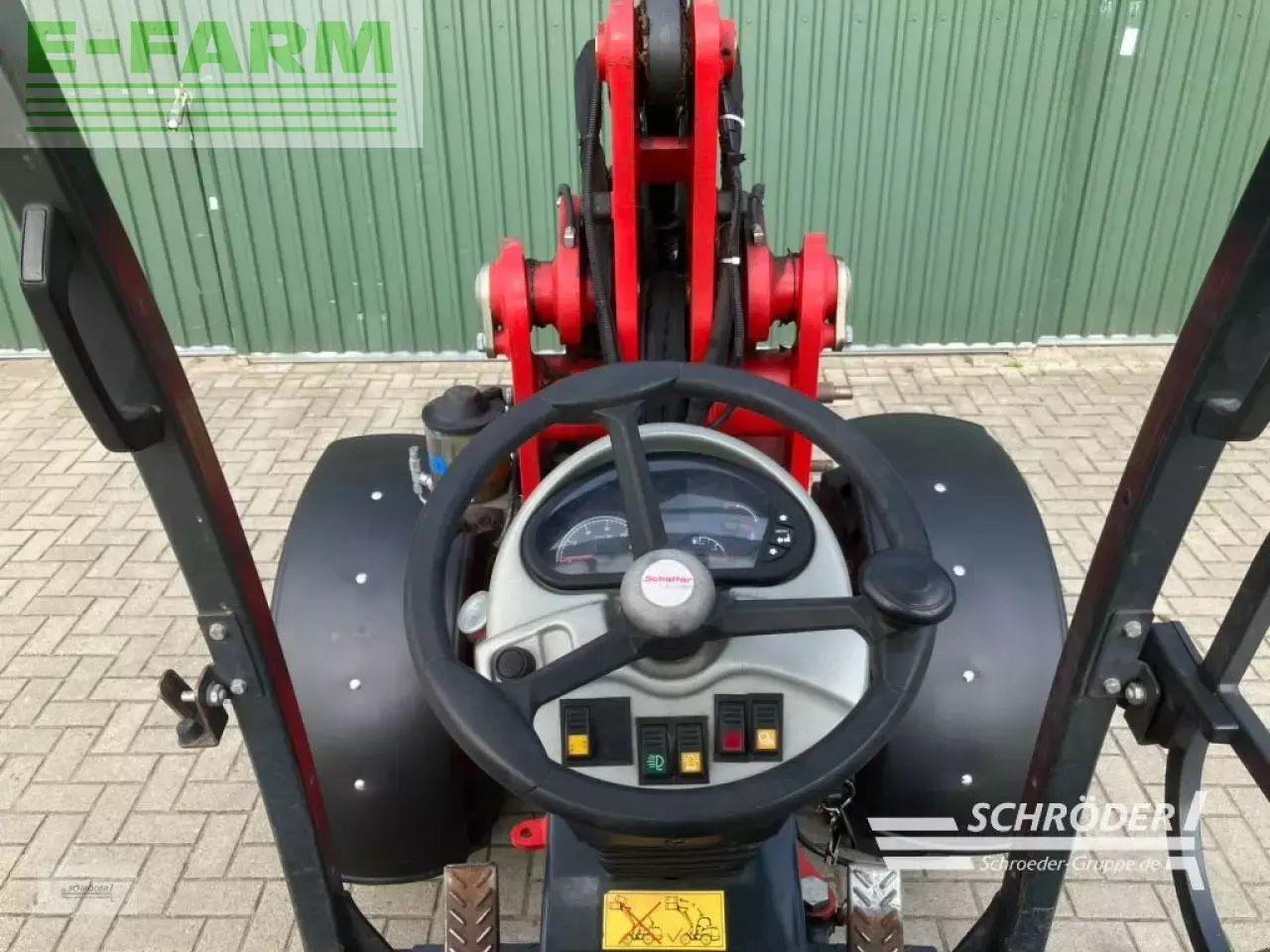 Chargeuse sur pneus Schäffer 4250