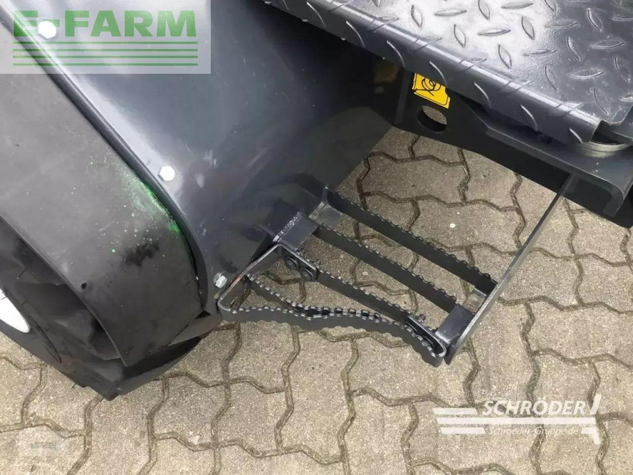 Chargeuse sur pneus Schäffer 4670