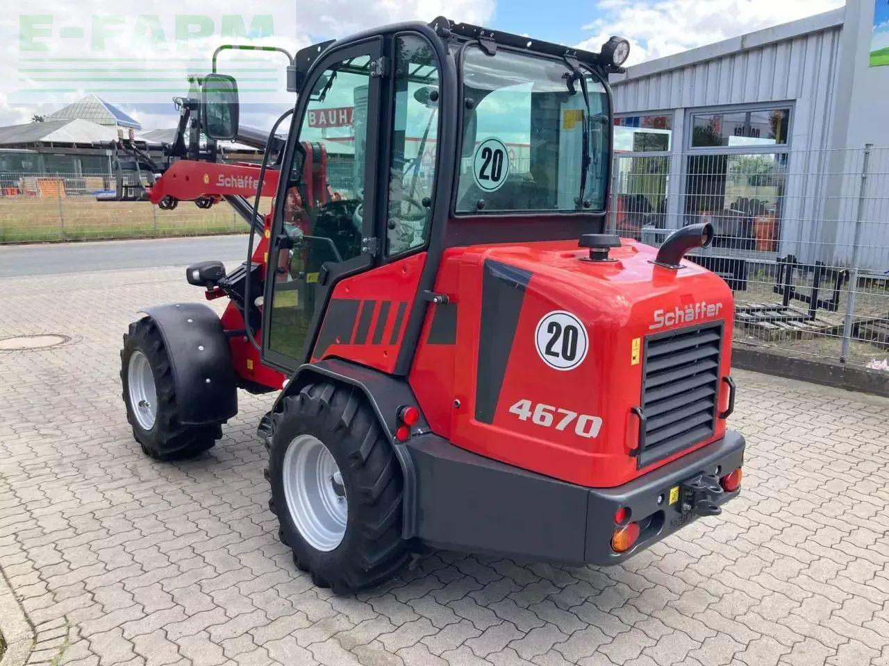 Chargeuse sur pneus Schäffer 4670