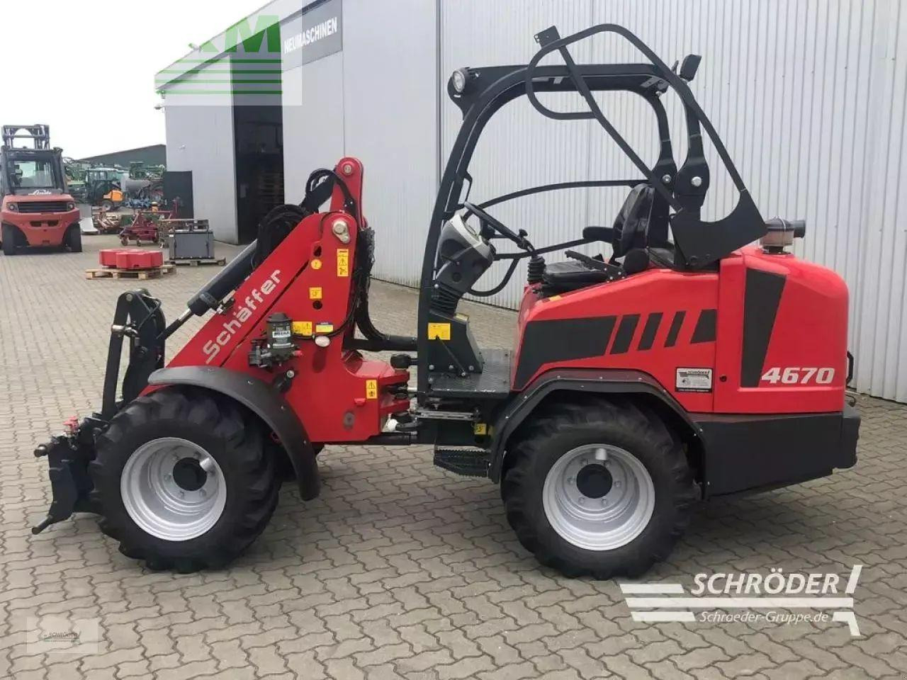 Chargeuse sur pneus Schäffer 4670