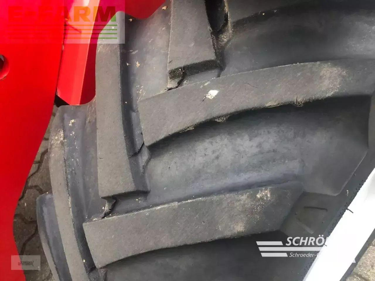 Chargeuse sur pneus Schäffer 4670