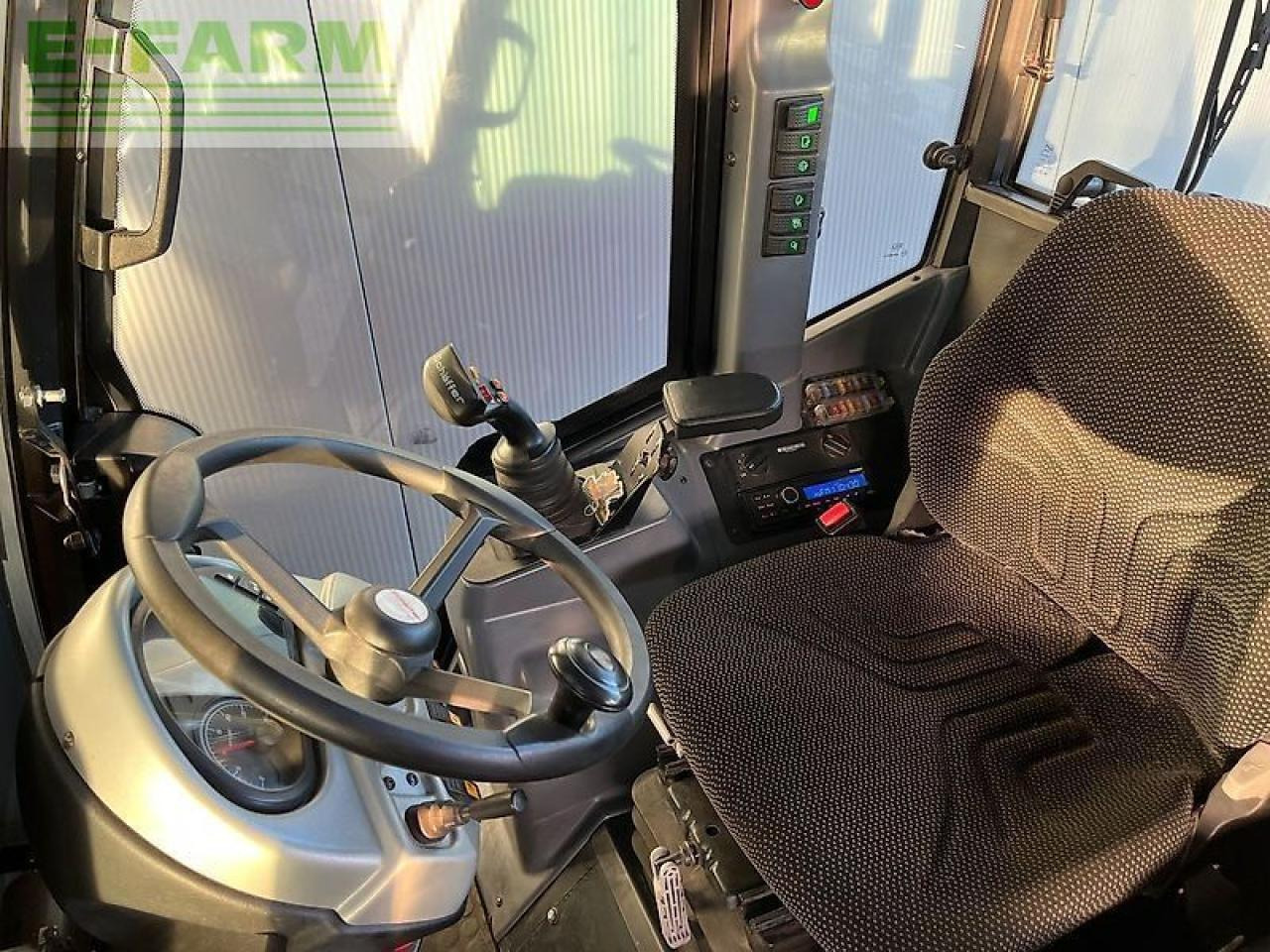 Chargeuse sur pneus Schäffer 5680 t