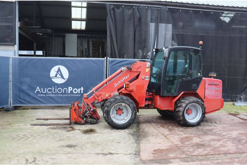 Chargeuse sur pneus Schäffer 570 TS