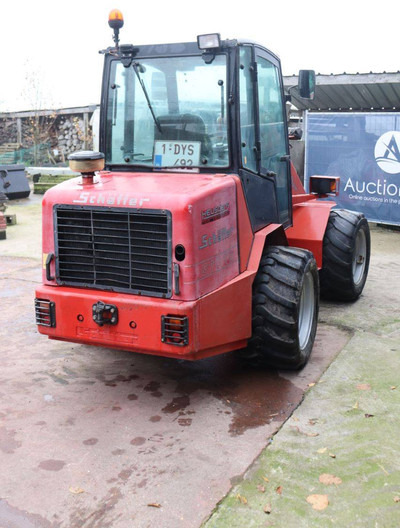 Chargeuse sur pneus Schäffer 570 TS