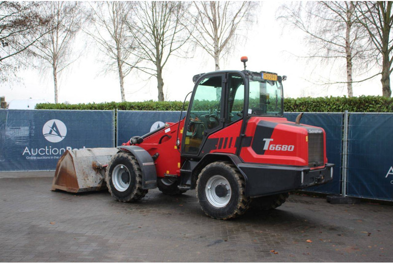 Chargeuse sur pneus Schäffer 6680T