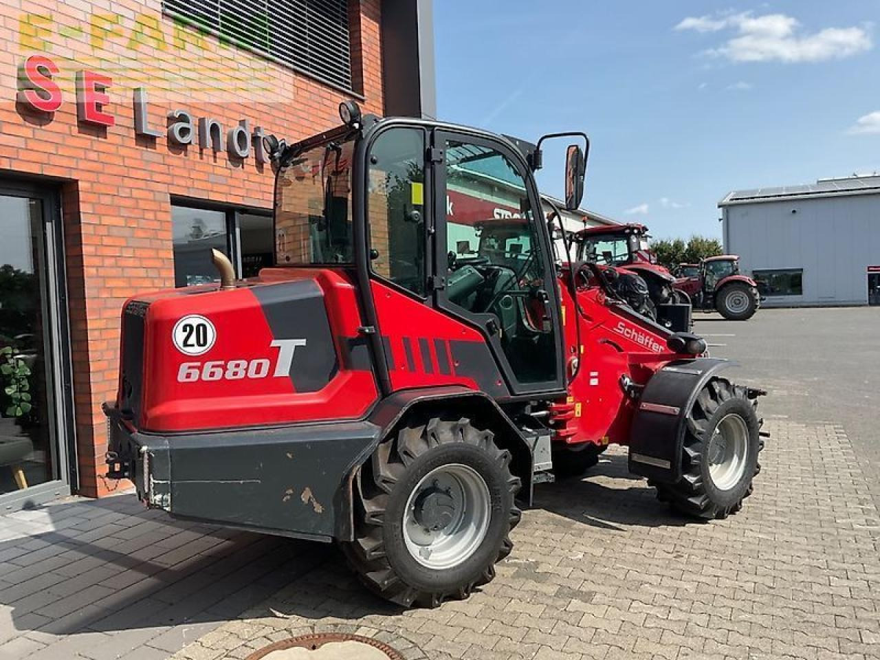 Chargeuse sur pneus Schäffer 6680 t