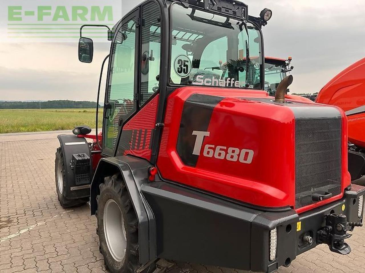 Chargeuse sur pneus Schäffer 6680 t