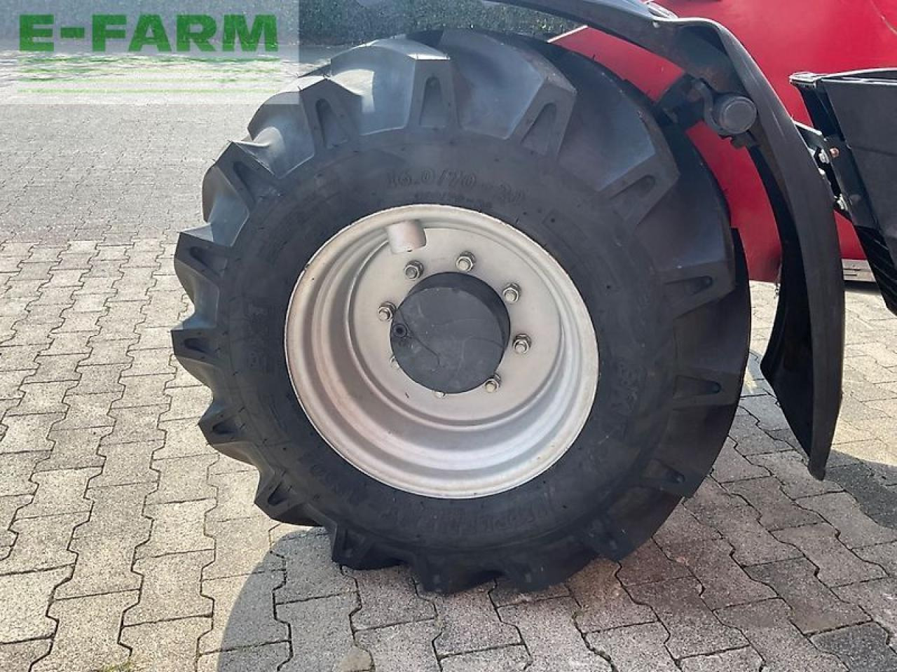 Chargeuse sur pneus Schäffer 6680 t