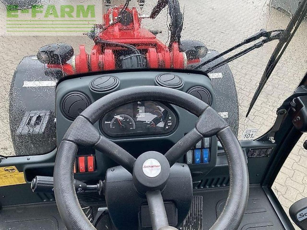 Chargeuse sur pneus Schäffer 6680t