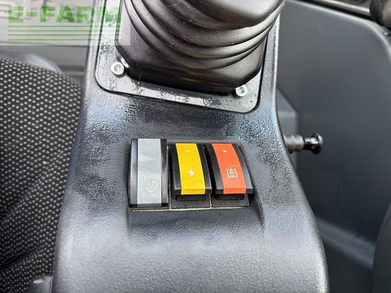 Chargeuse sur pneus Schäffer 8620t teleradlader