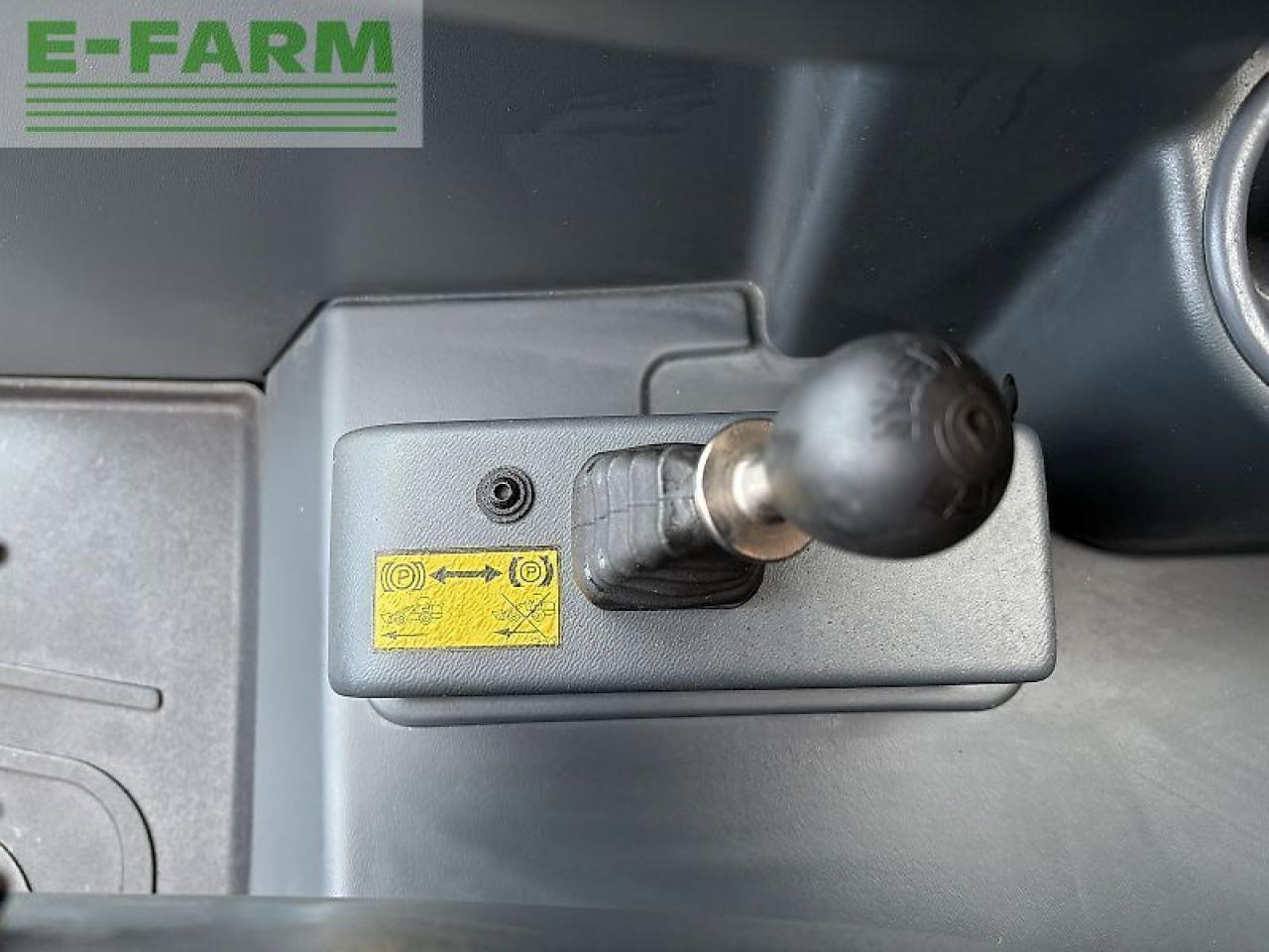 Chargeuse sur pneus Schäffer 8620t teleradlader