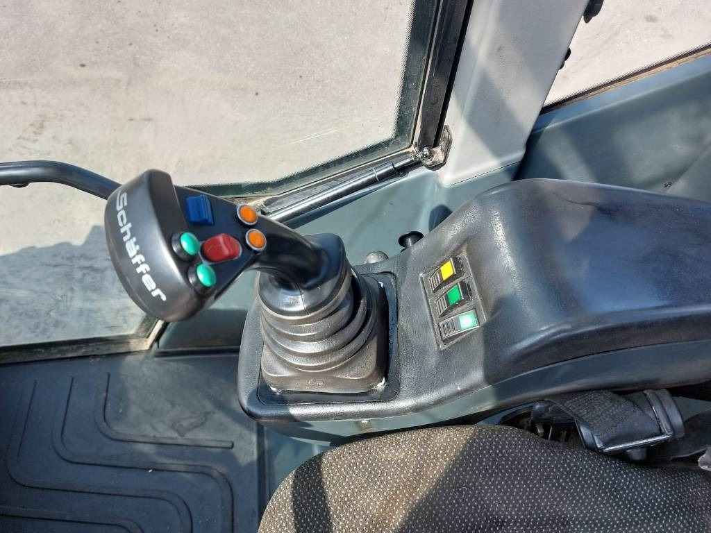 Chargeuse sur pneus Schäffer MYYTY!!SOLD!! 9660T TELESKOOPPIKUROTTAJA
