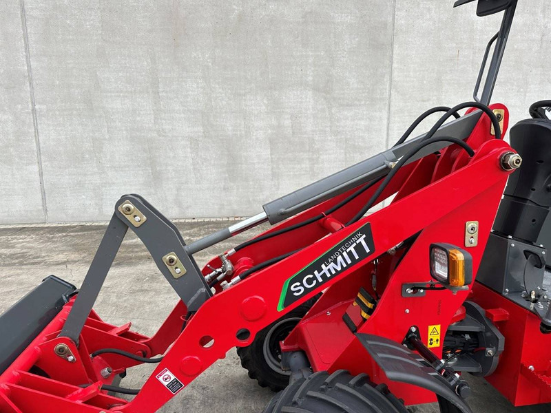 Chargeuse sur pneus Schmidt 707E