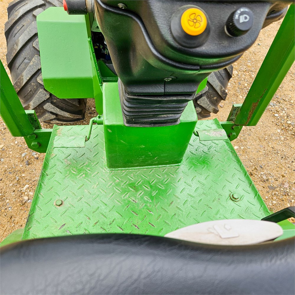 Chargeuse sur pneus Striegel 300 DYA 37PS