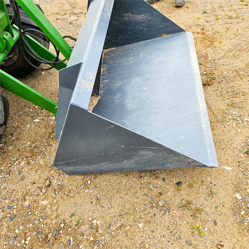 Chargeuse sur pneus Striegel 300 DYA 37PS