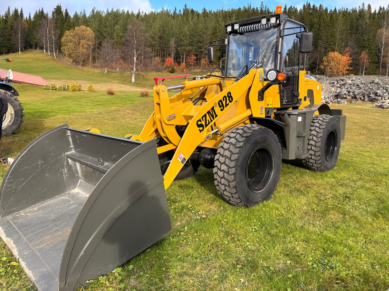 Chargeuse sur pneus Szm 928