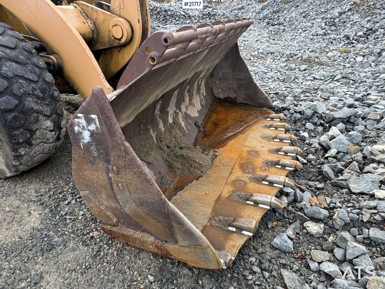 Chargeuse sur pneus TCM 870