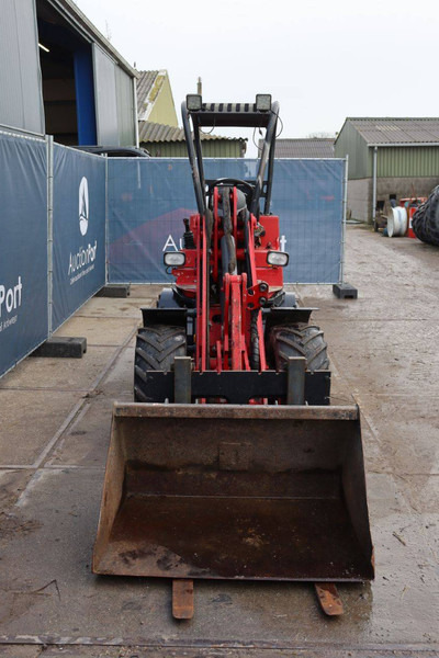 Chargeuse sur pneus THALER 2034/KA