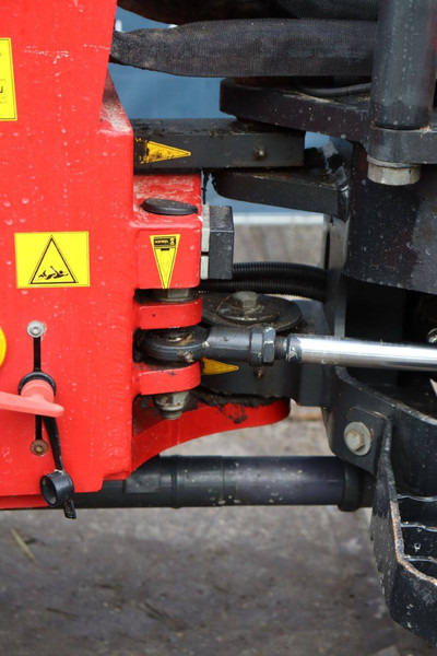 Chargeuse sur pneus THALER 2034/KA