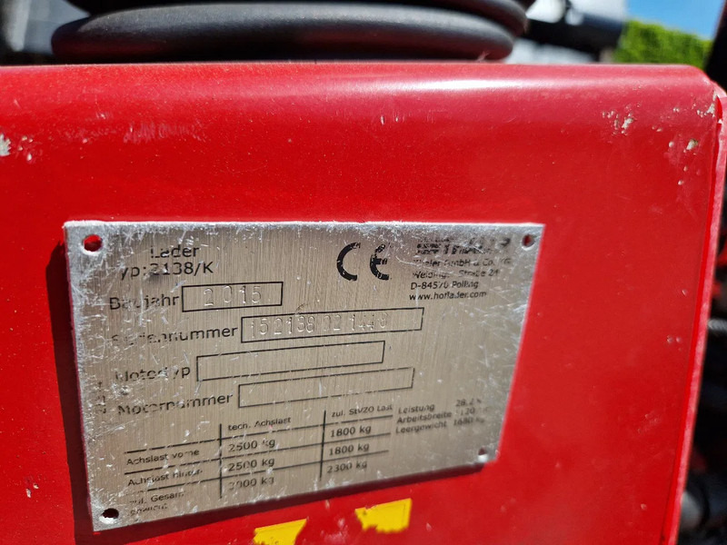 Chargeuse sur pneus THALER 2138/K