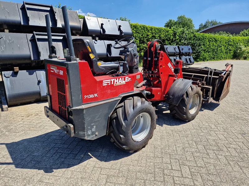 Chargeuse sur pneus THALER 2138/K