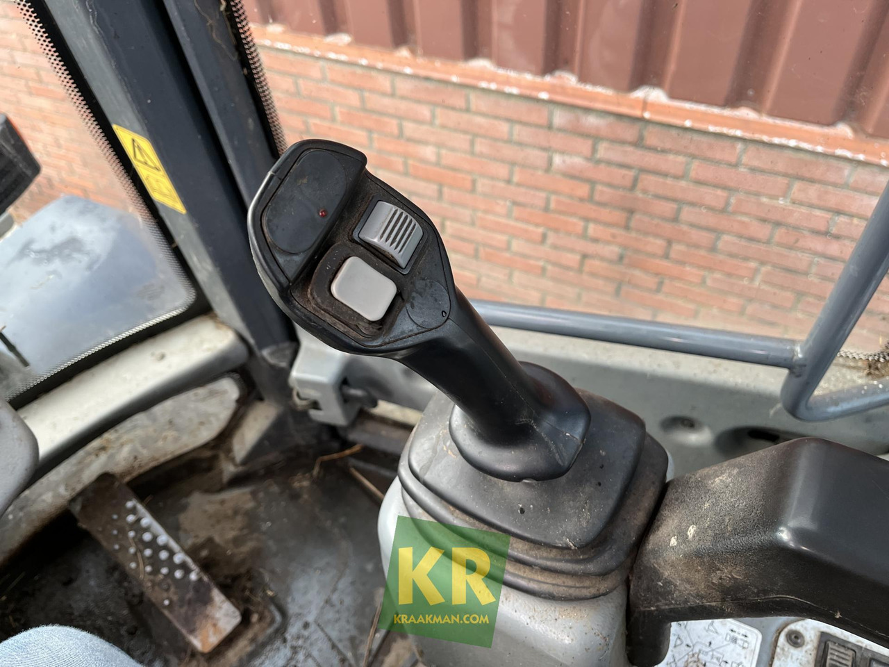 Chargeuse sur pneus TL100 Terex