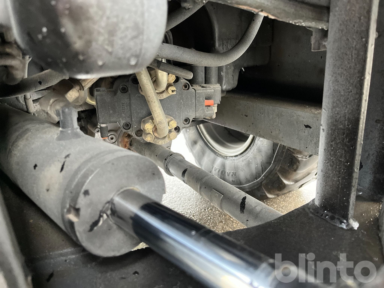 Chargeuse sur pneus TL80