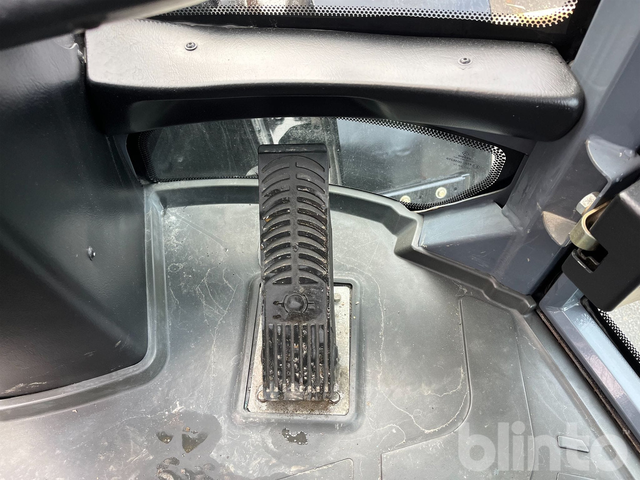 Chargeuse sur pneus TL80