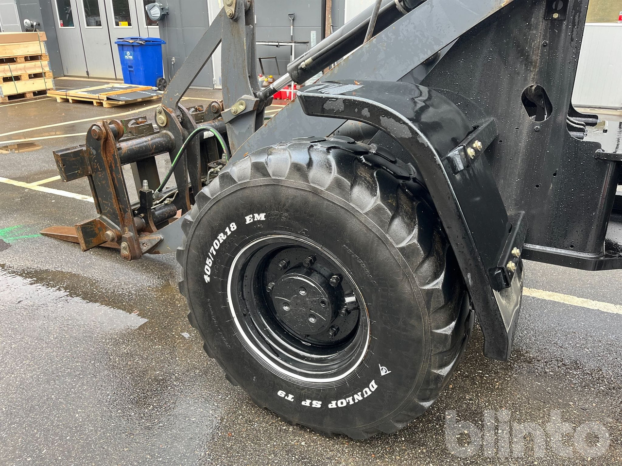 Chargeuse sur pneus TL80