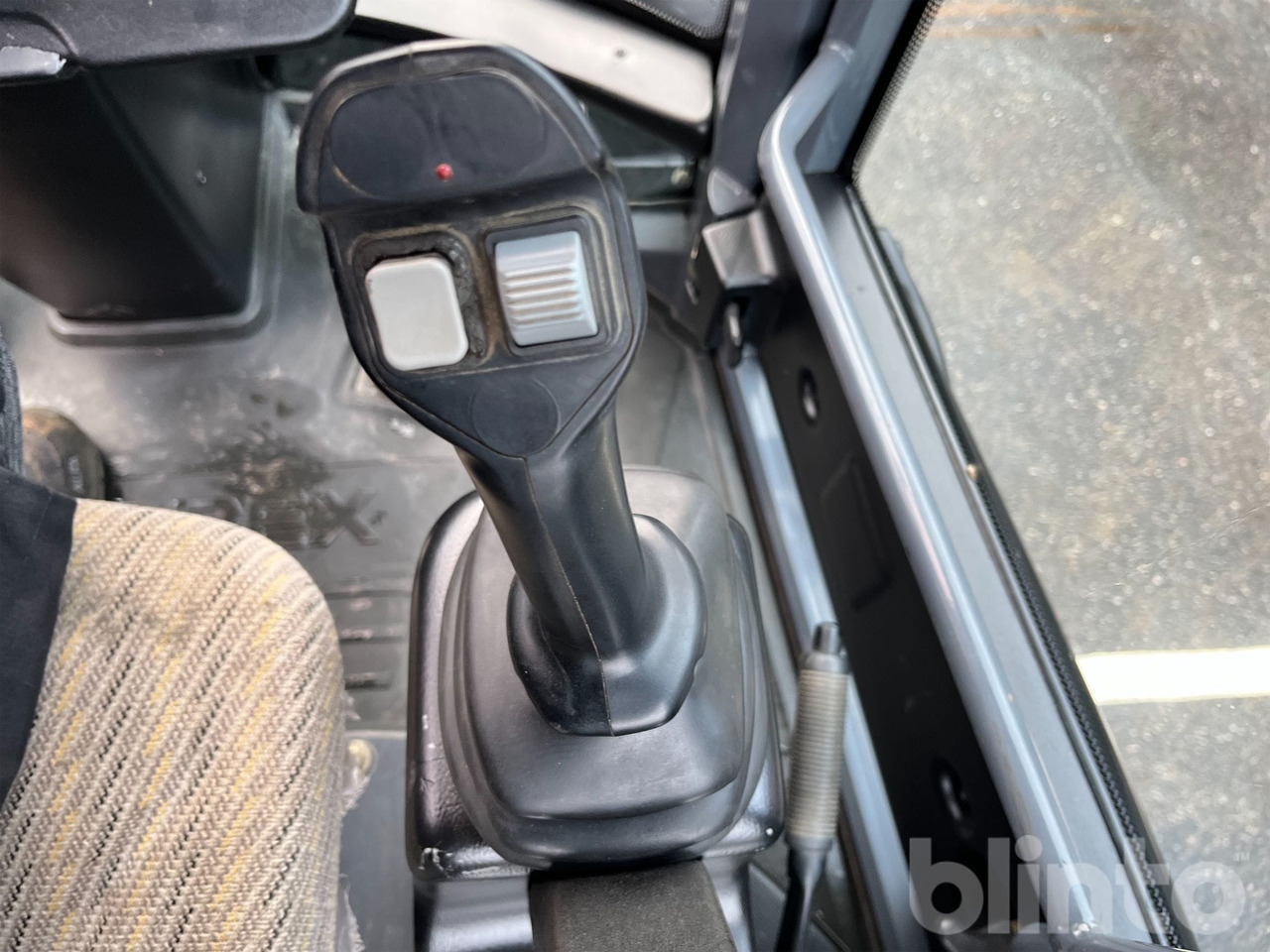 Chargeuse sur pneus TL80