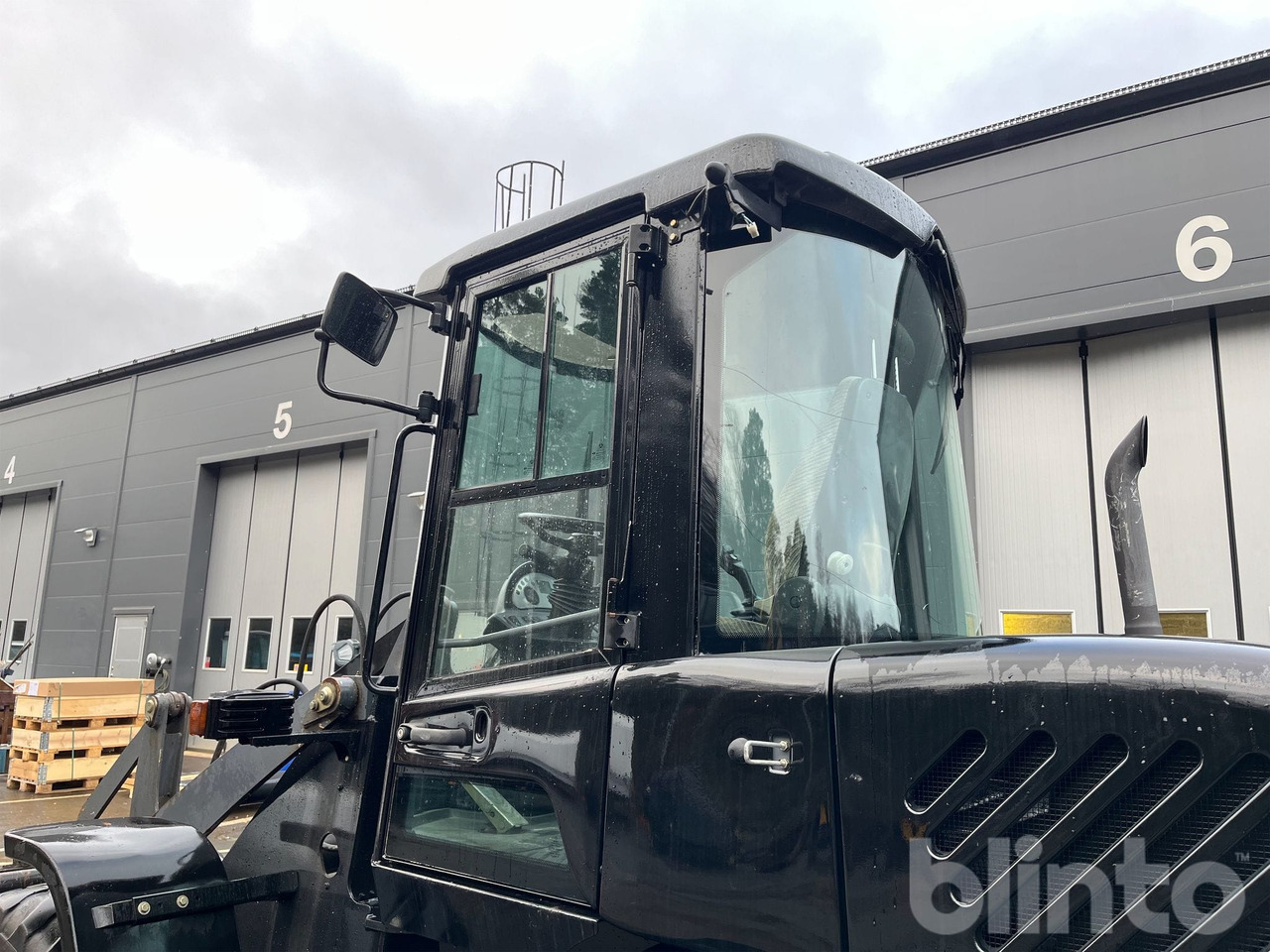 Chargeuse sur pneus TL80