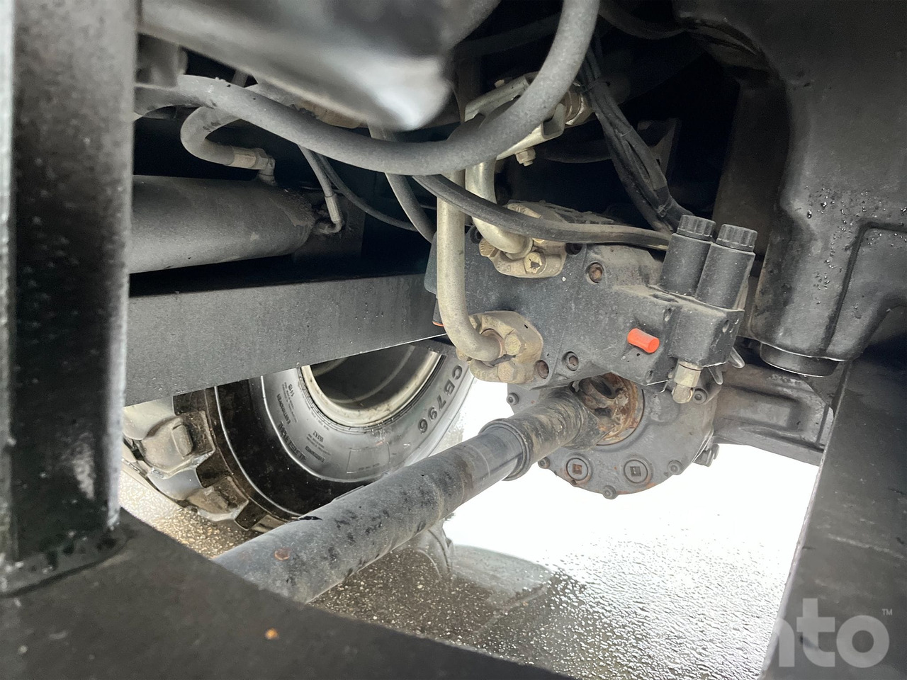 Chargeuse sur pneus TL80