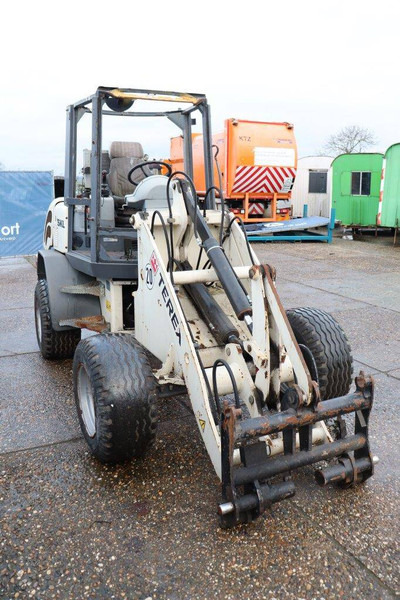 Chargeuse sur pneus Terex 834