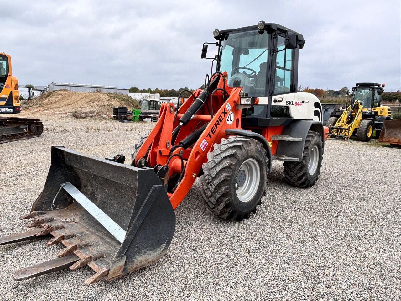 Chargeuse sur pneus Terex SKL844/ TL100