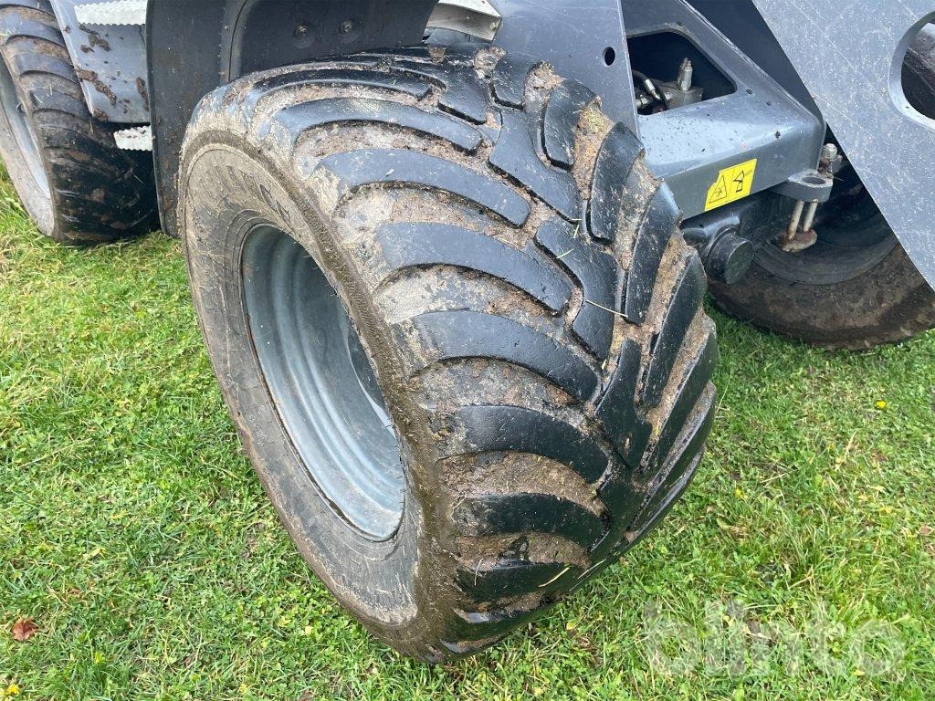 Chargeuse sur pneus Terex/ Shaeff TL100