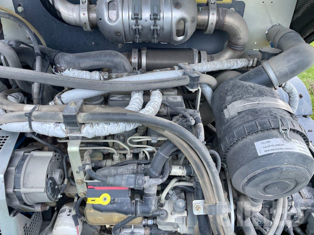 Chargeuse sur pneus Terex/ Shaeff TL100